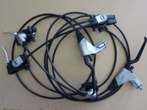 Magura HS 33 silber, Cover silber, Aluhebel schwarz, 4 Finger Hebel, Paar