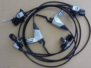 Magura HS 33 silber, Cover silber, Aluhebel schwarz, 2 Finger Hebel, Paar